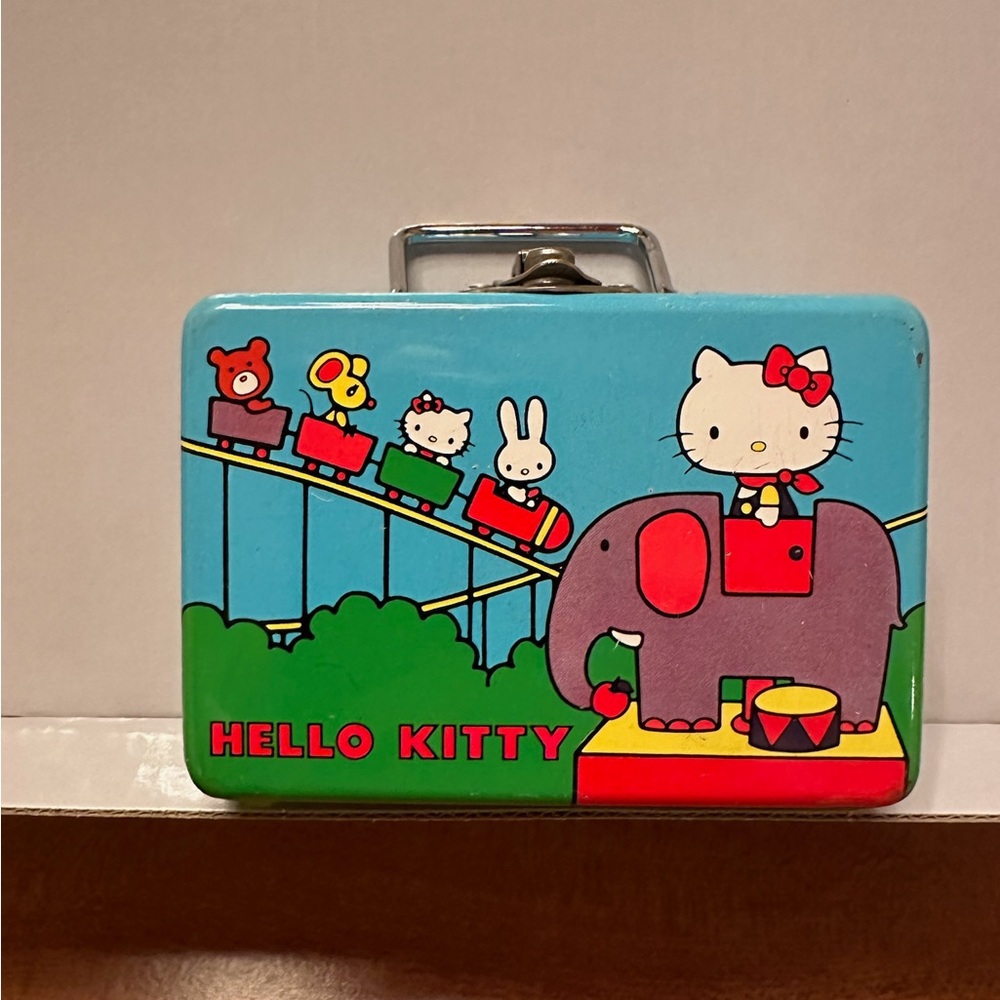 Vintage 1976 Sanrio Hello Kitty Mini Metal Lunch Box Made in Japan Blue Green